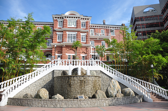 香港大学留学究竟有哪些优势？附香港留学申请途径！