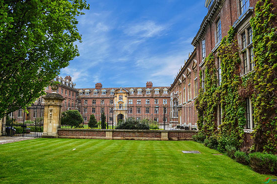 英国剑桥大学一年学费多少钱？