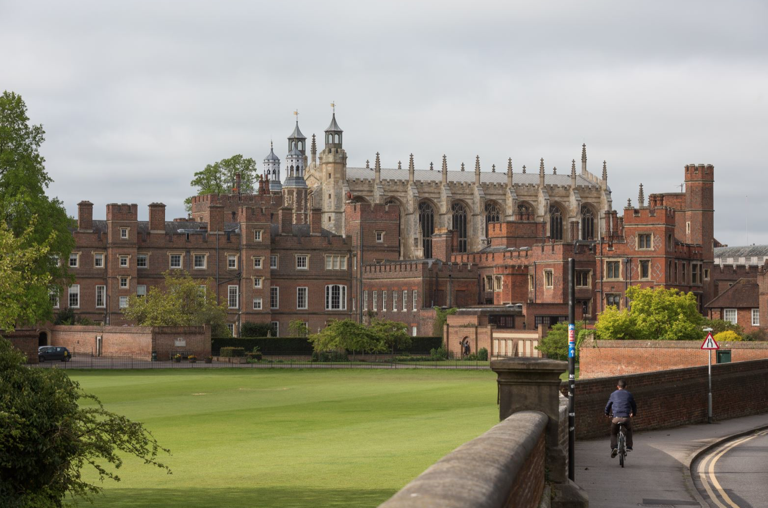 英国G5大学申请更看重什么条件？申请G5如何提升背景？