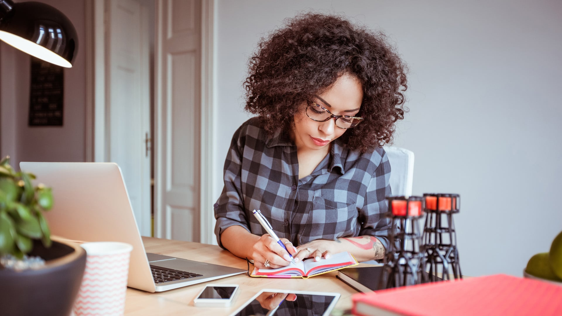 纽约大学ECON-UA 231货币与银行学期末考试主要考什么内容？