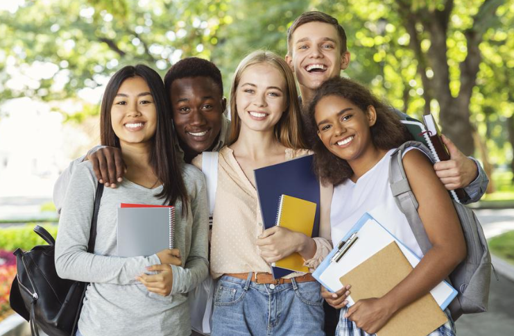 伦敦大学皇家霍洛威学院课程论文怎么写？写作步骤包括哪些？